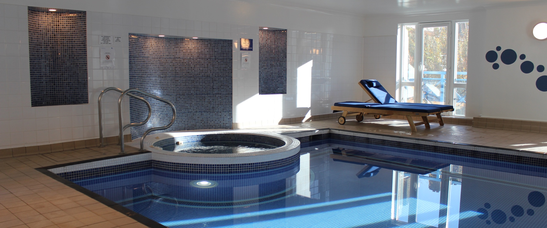 King & Queen Wharf pool and spa
